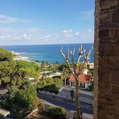 Apartment Letizia Vista Mare-wi-fi-box Auto Incluso *
